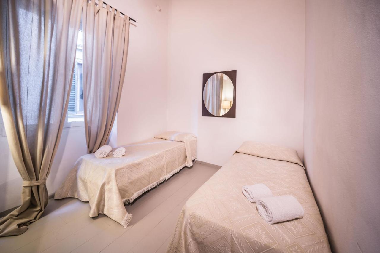 Hello Apartahotel Florencia